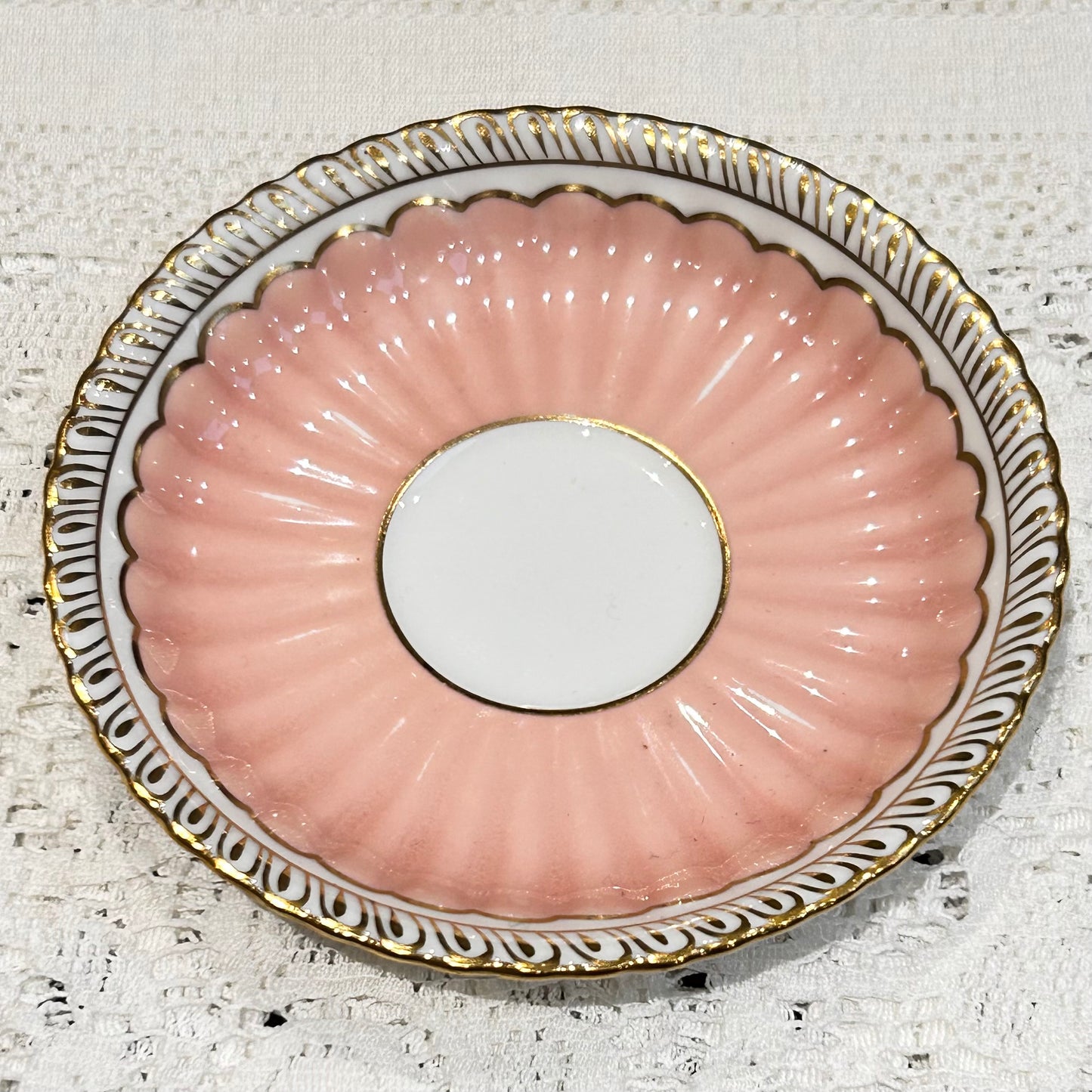 Royal Crown Derby Simple Soucoupe Rose