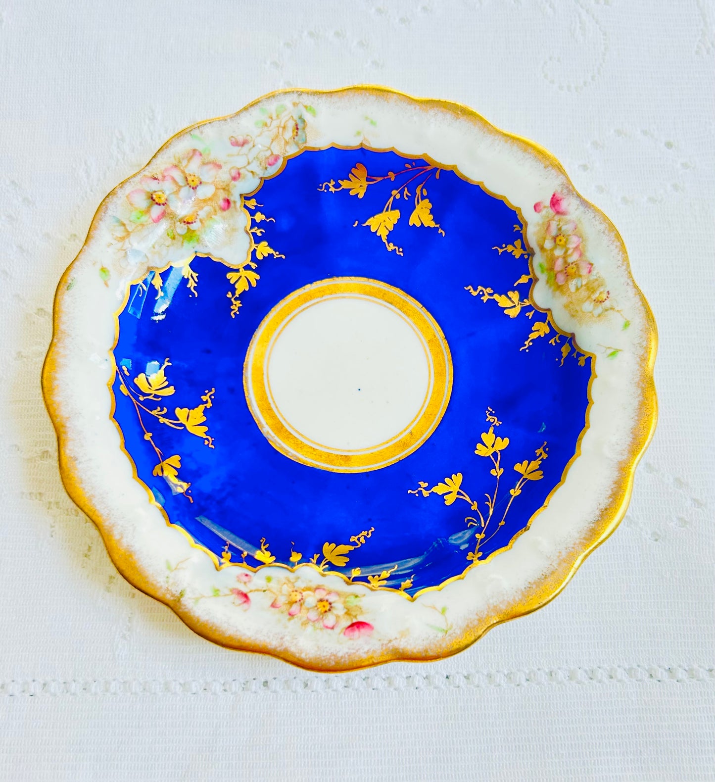 Antique Bone China Cabinet Cup – Glossy Finish, Gold Rim, Characterful Interior - European