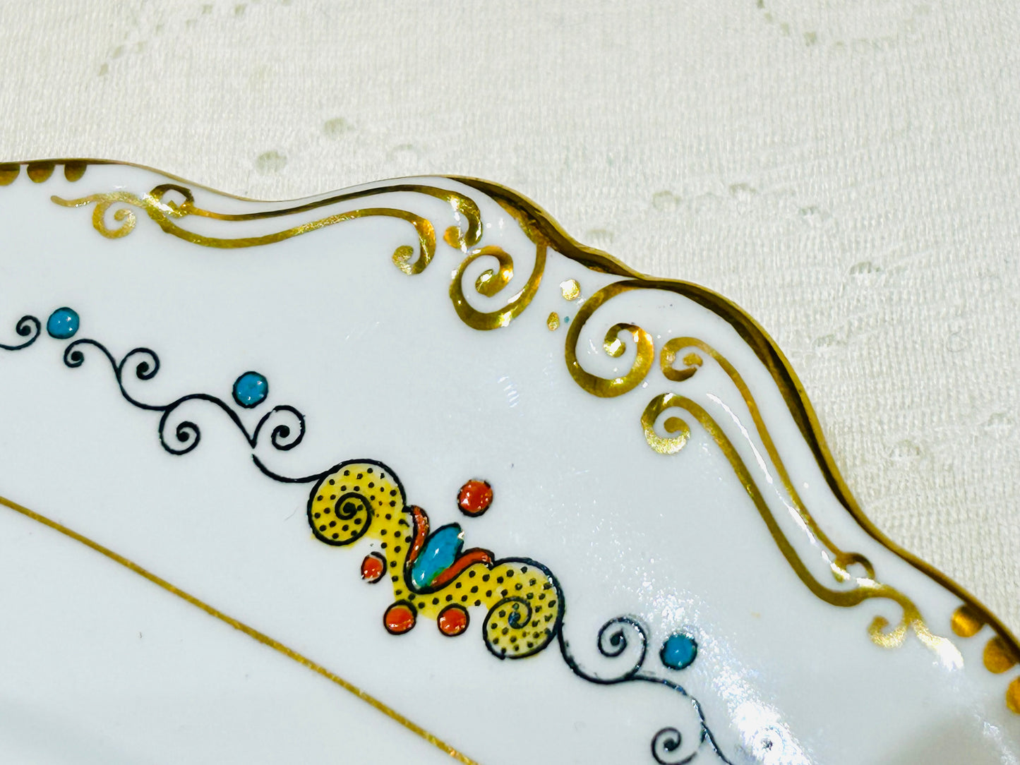 2 assiettes de service Royal Albert Avenue