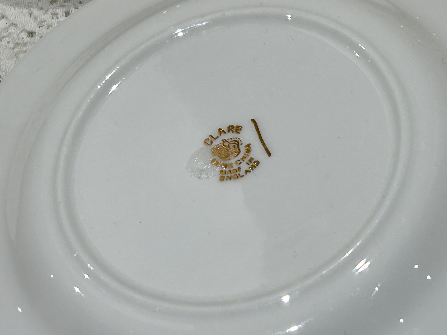 Assiettes à thé vintage Art déco en porcelaine - Rouge et or