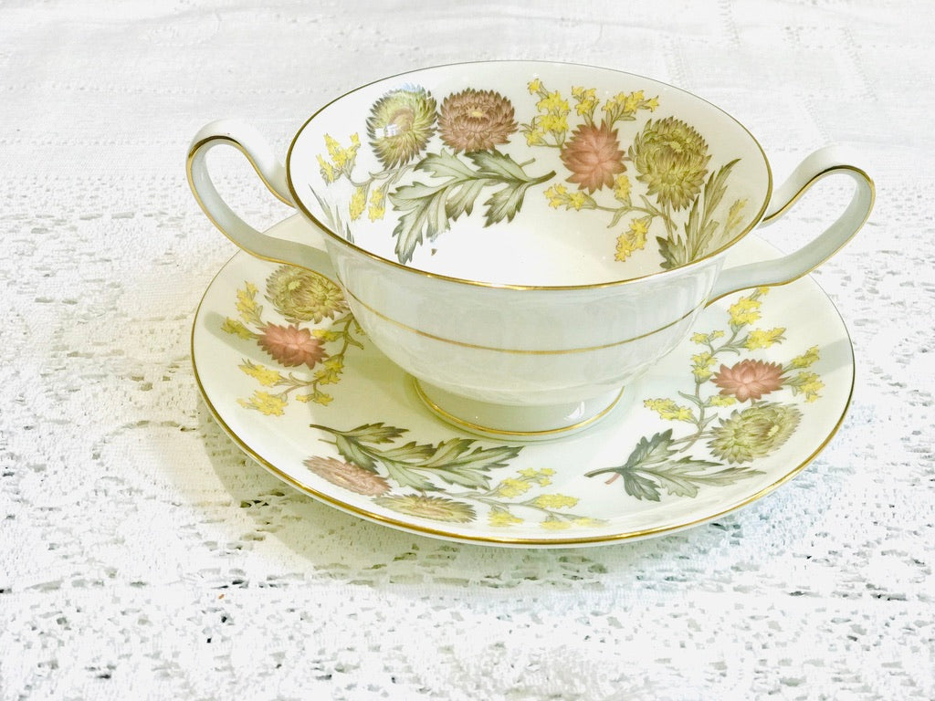 1 x Wedgwood Litchfield Soup Cup Twin Handle Vintage, Pre owned, in excellent condition 1 Soup Cup 1 Saucer