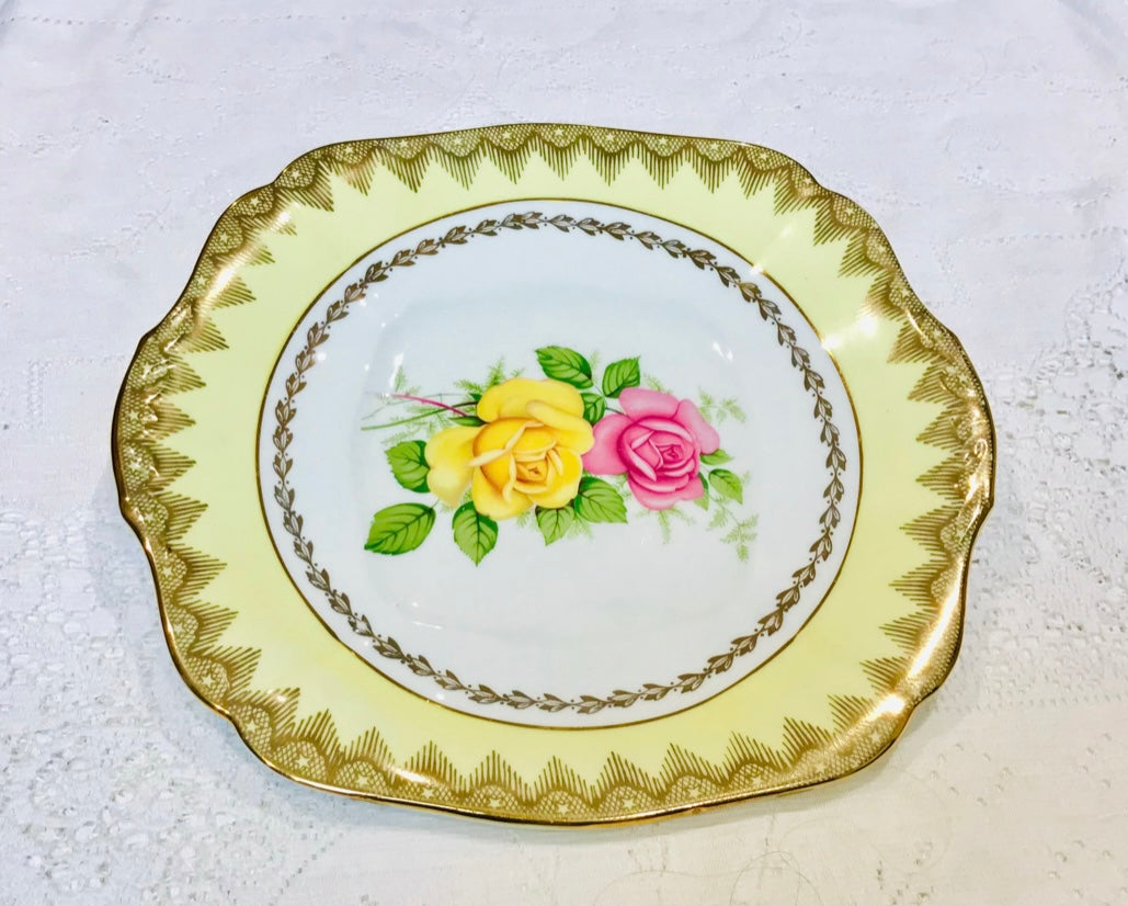 Assiette à gâteau rose jaune et rose par Imperial China