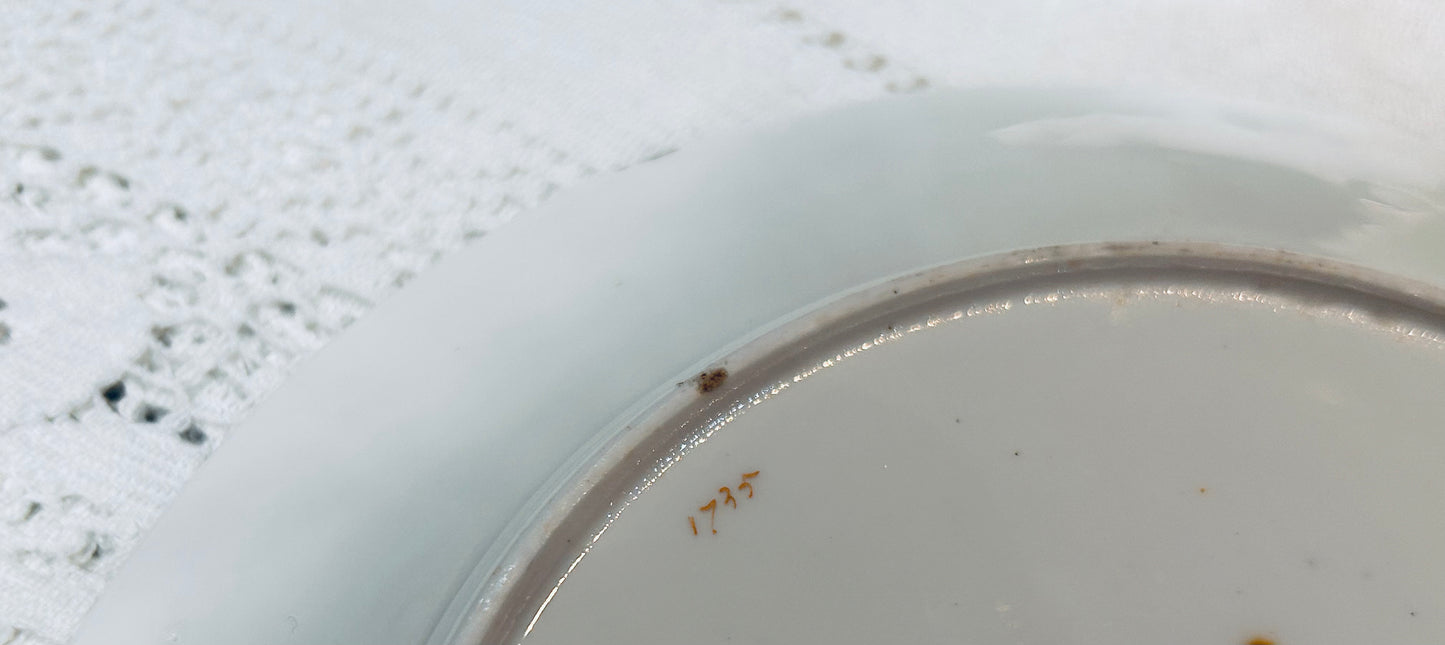 Un ensemble de 6 assiettes à dessert antiques