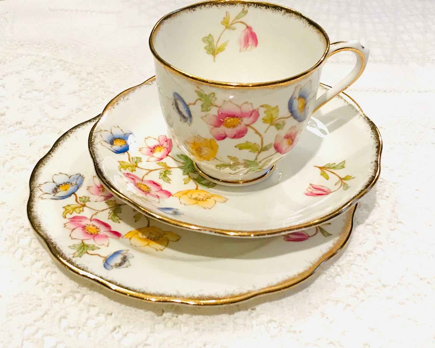 Ensemble tasse à thé et soucoupe vintage en porcelaine Royal Albert Crown
