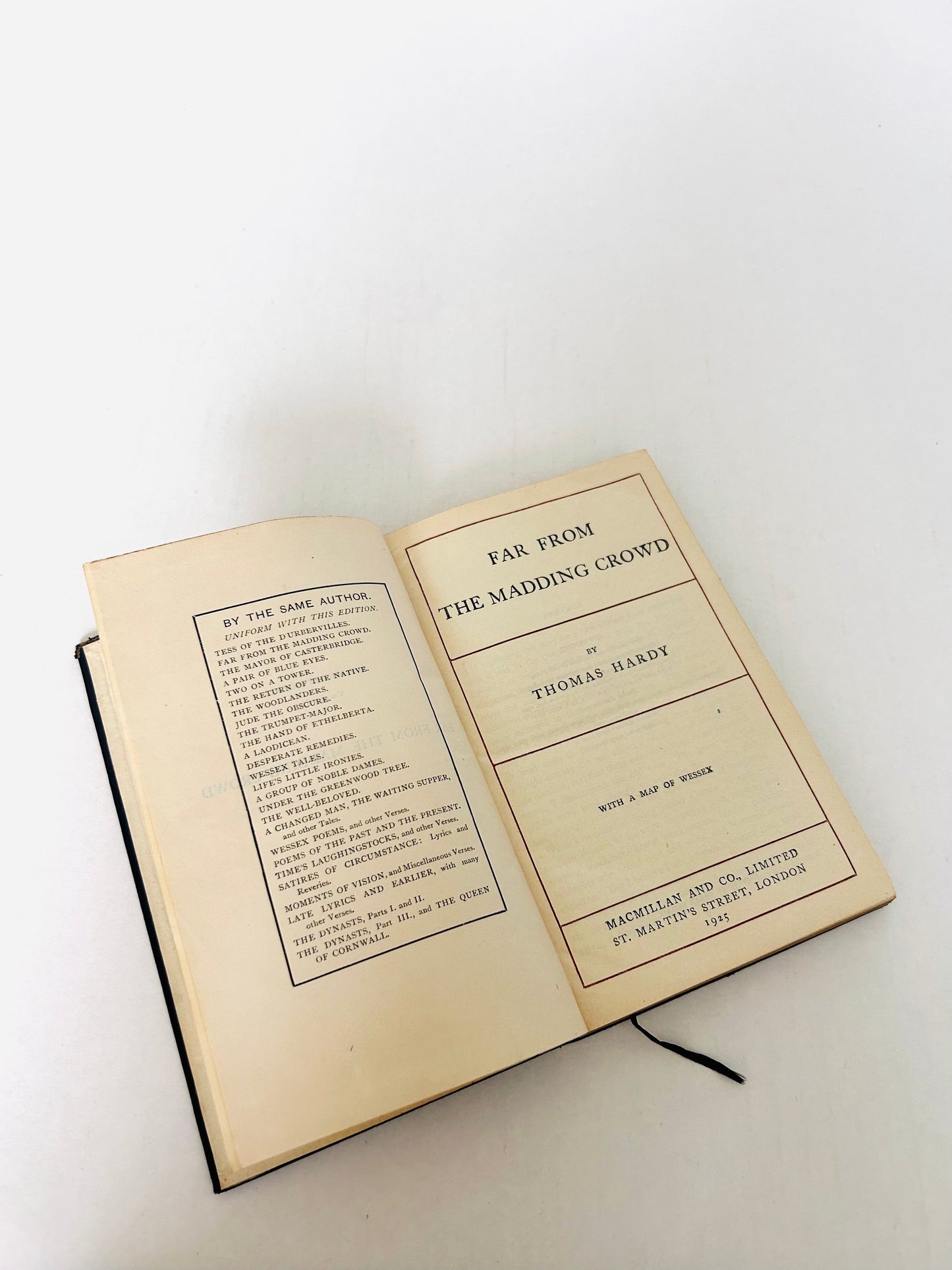 Loin de la Couronne déchaînée de Thomas Hardy Livre 1925