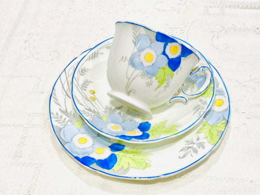 Tasse à thé et soucoupe Blue Poppy Allertons Chine anglaise vintage