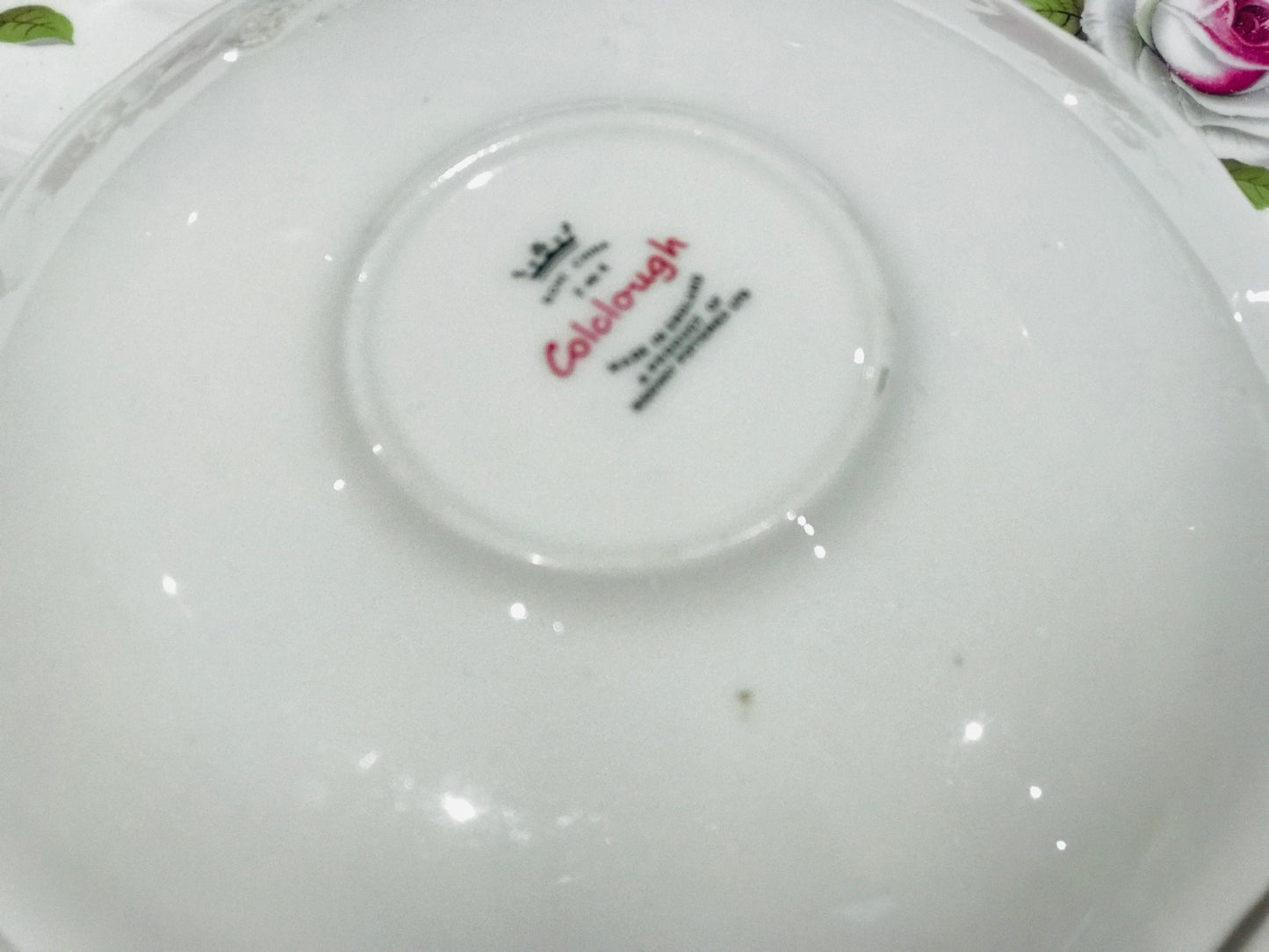 Ensemble de soucoupes orphelines de Colclough