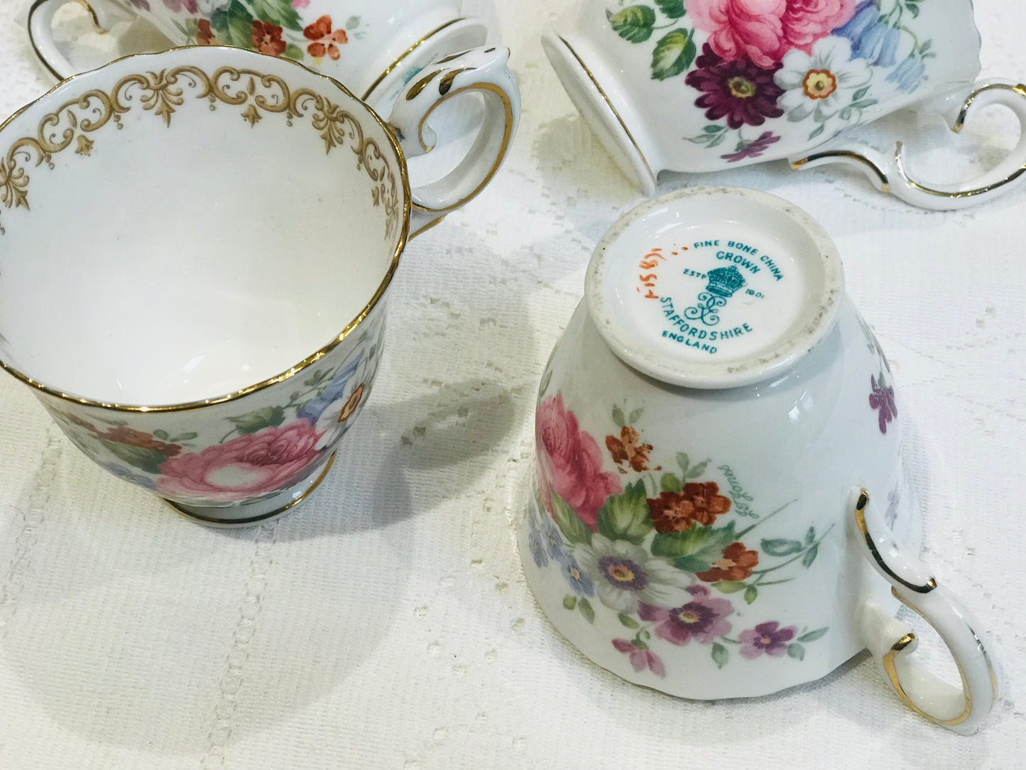 Tasse et soucoupe Crown Staffordshire