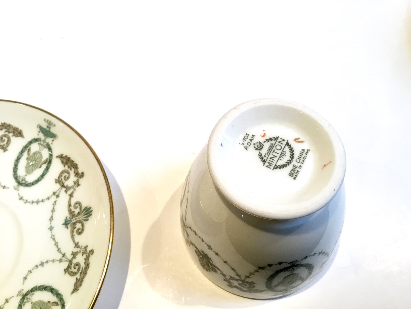 Tasses et soucoupes à café Minton Adam