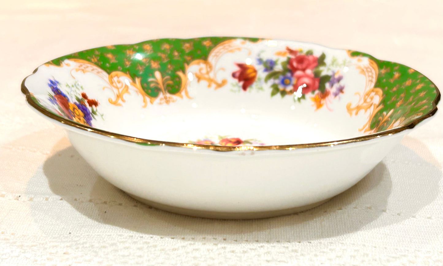 Paragon Rockingham Berry Bowl - Green