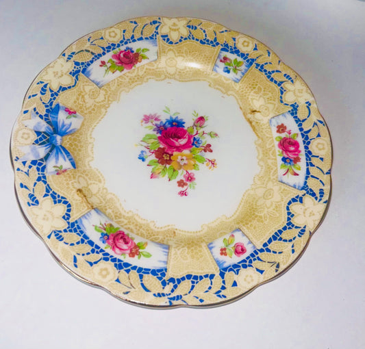 Assiette à gâteau en porcelaine Royal Albert motif « Valentin »