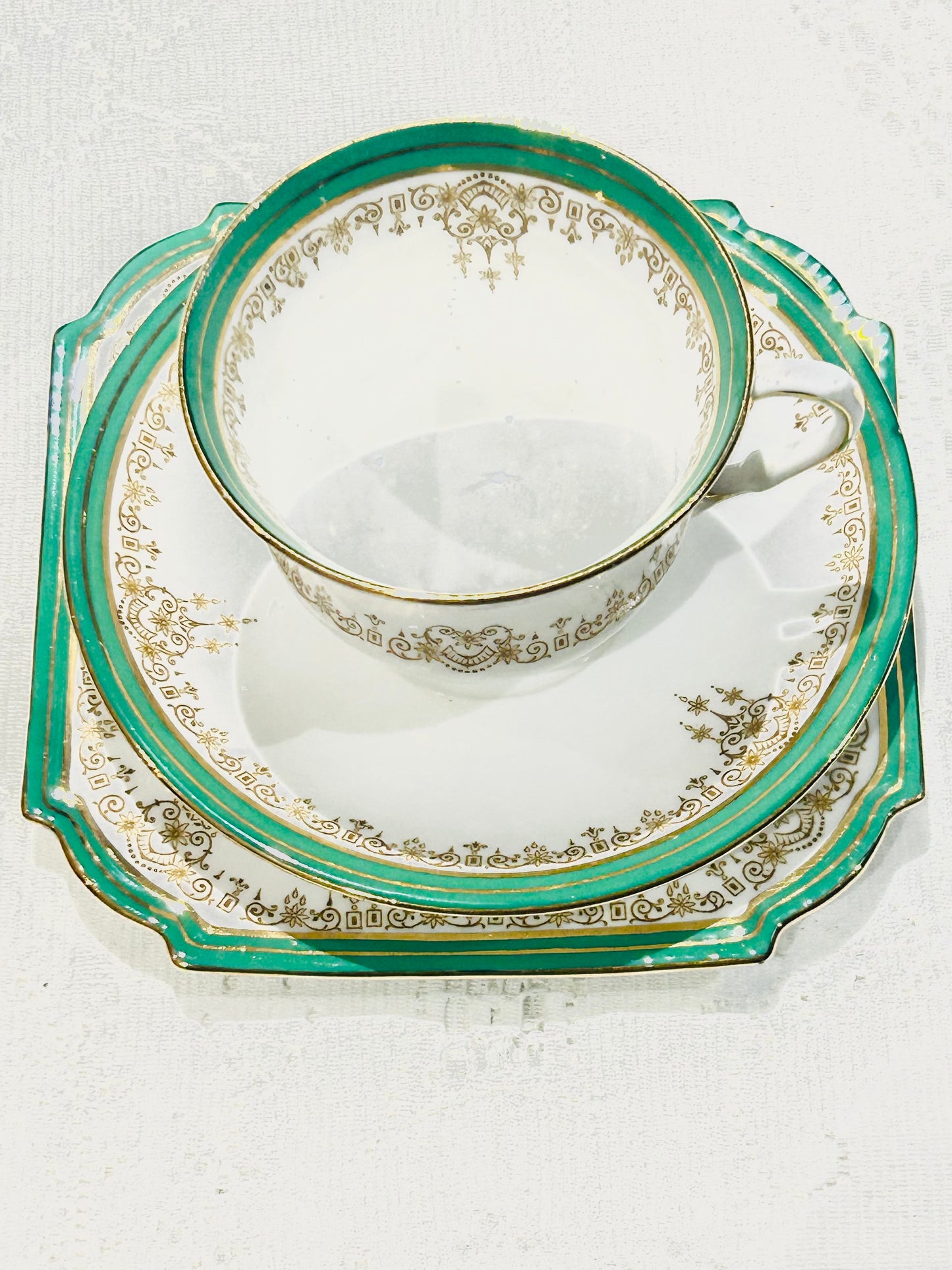 Aynsley Bone China Teacup Set – Vintage Emerald Green & Gold Filigree | Made in England