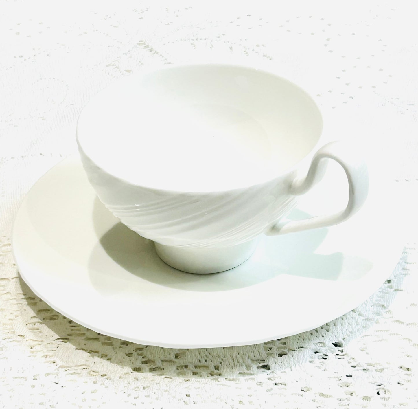 Wedgwood Ethereal 101 Bone China Cup & Saucer – Modern White Swirl Design