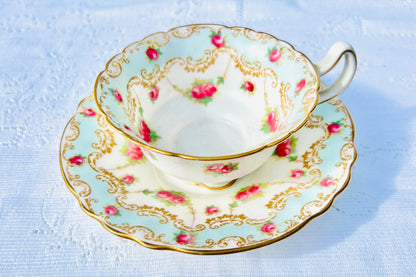 Royal Doulton Bone China Teacup & Saucer /Roses