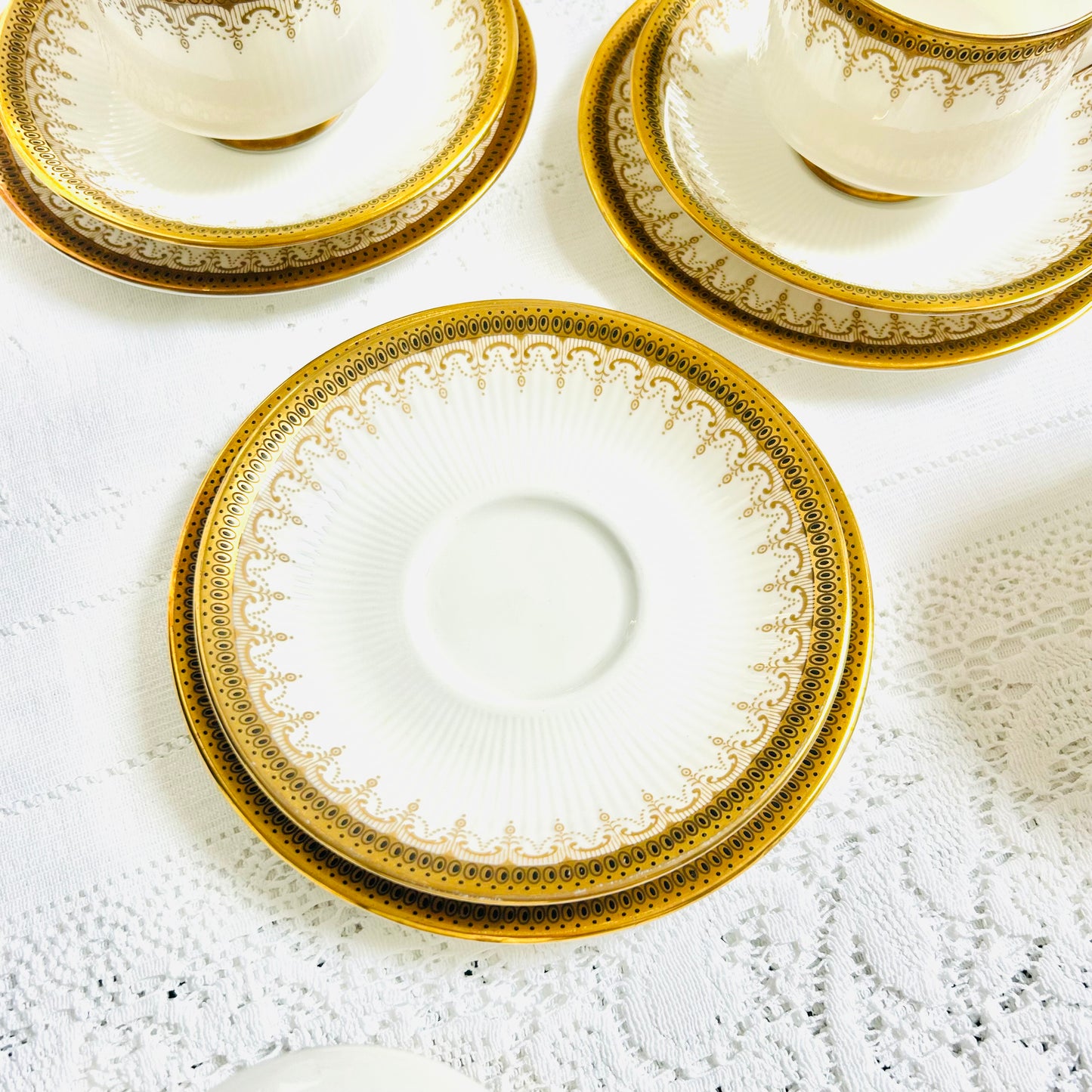 Service à thé vintage blanc et or Paragon Athena