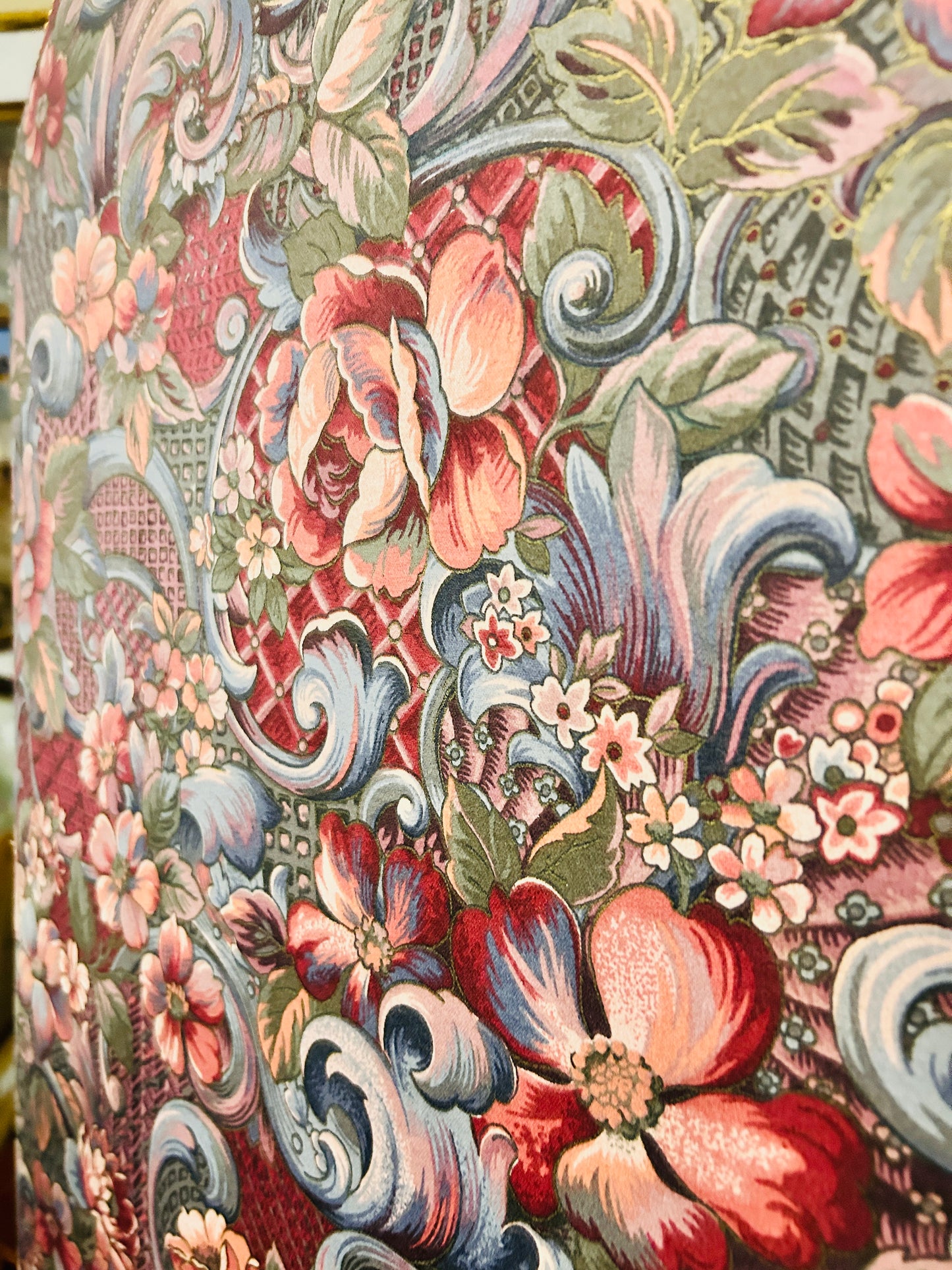 A Vintage Folding Dressing Room Vanity Screen/Room Divider - Floral Fabric - Chintz