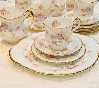 VERKAUFT - Paragon „Victoriana Rose“ Teeservice 