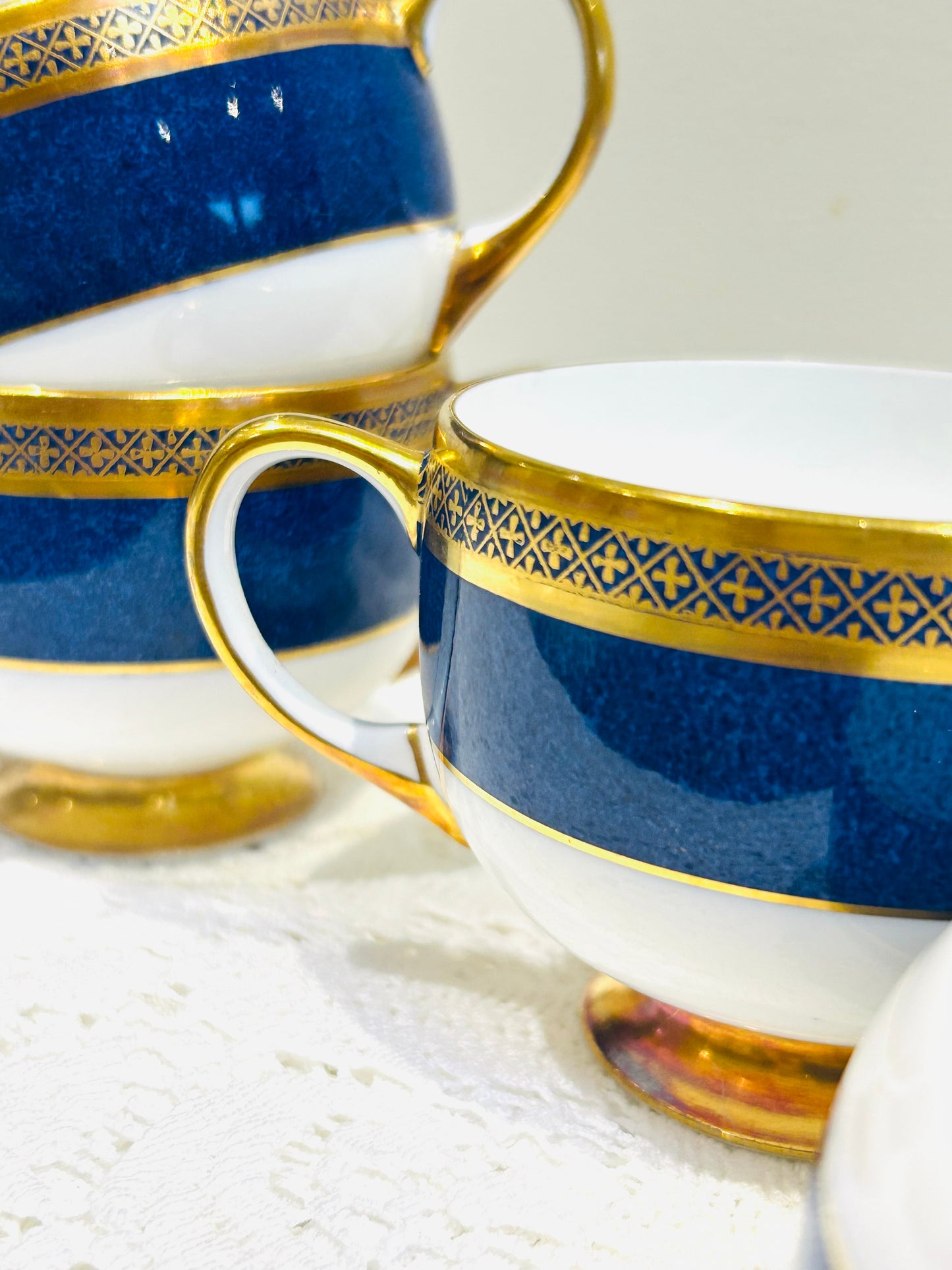 A set of 4 Elegant Rich Blue & Gold Vintage Teacups by Carlton China