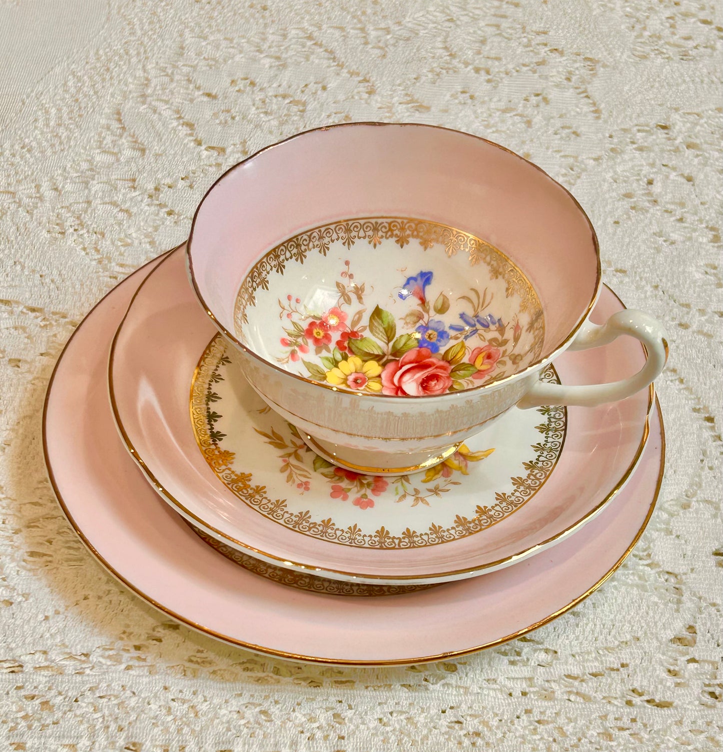 Pink 22kt Gold Teacup Saucer Trio