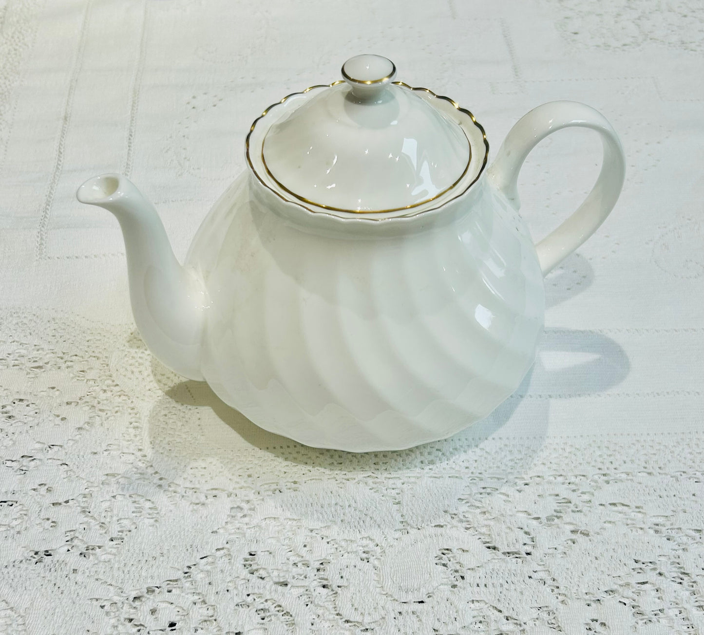 Wedgwood Gold Chelsea Teapot
