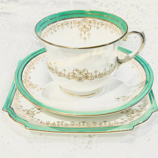 Aynsley Bone China Teacup Set – Vintage Emerald Green & Gold Filigree | Made in England