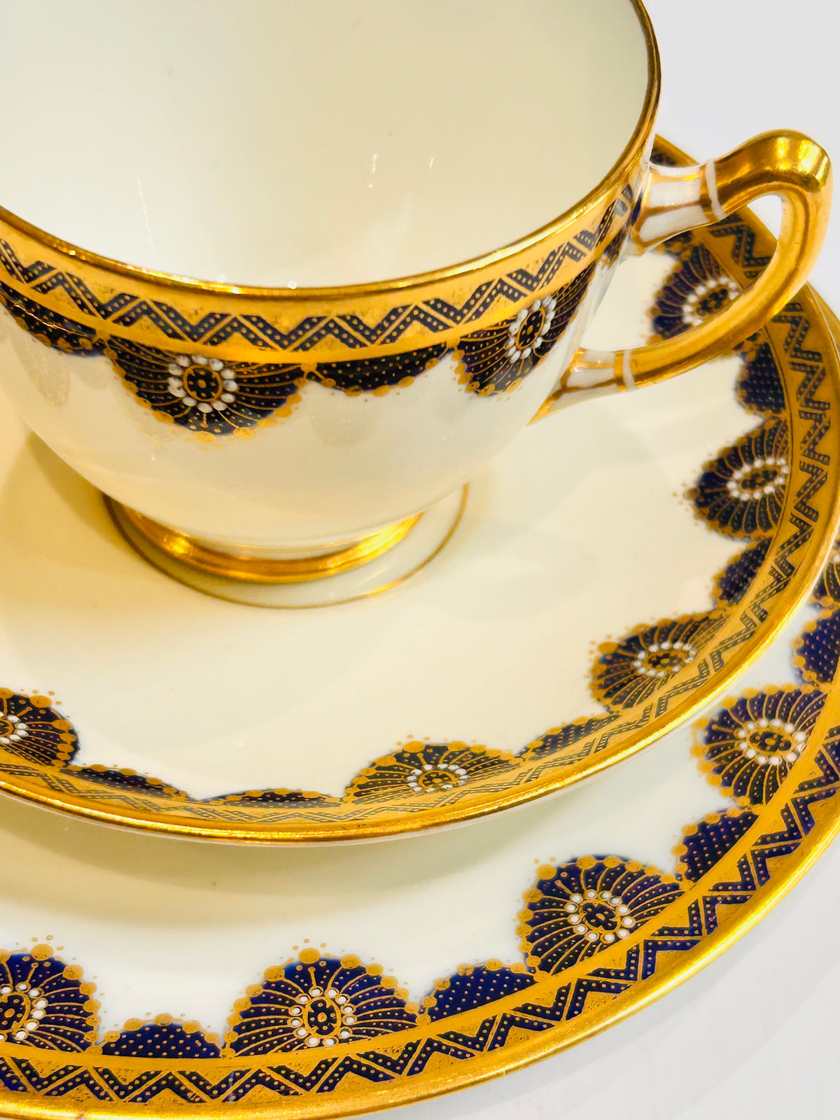 Paragon Star Bone China Teacup & Saucer Tea Set 1920’s