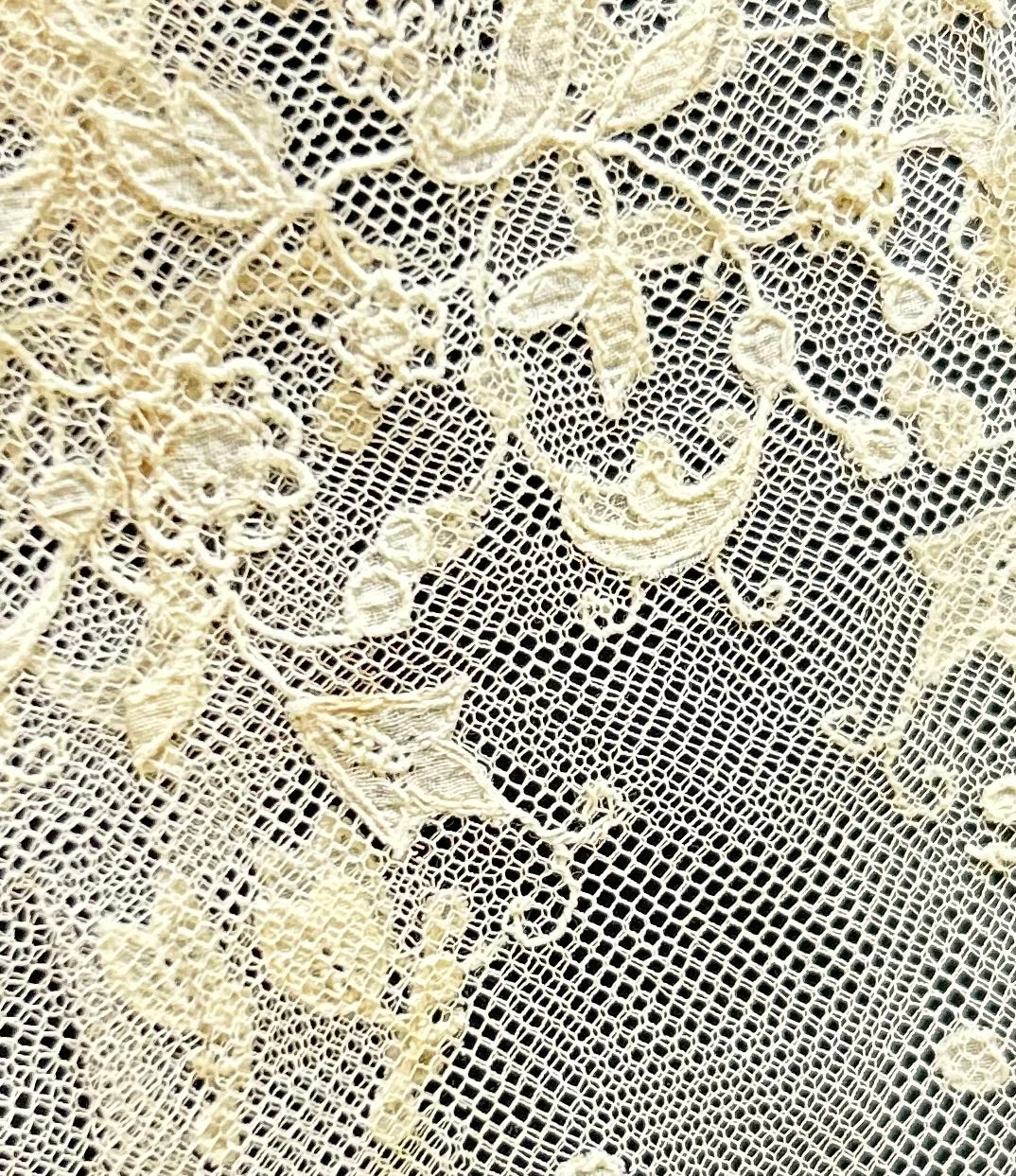 Vintage Lace Embroidered Cuff