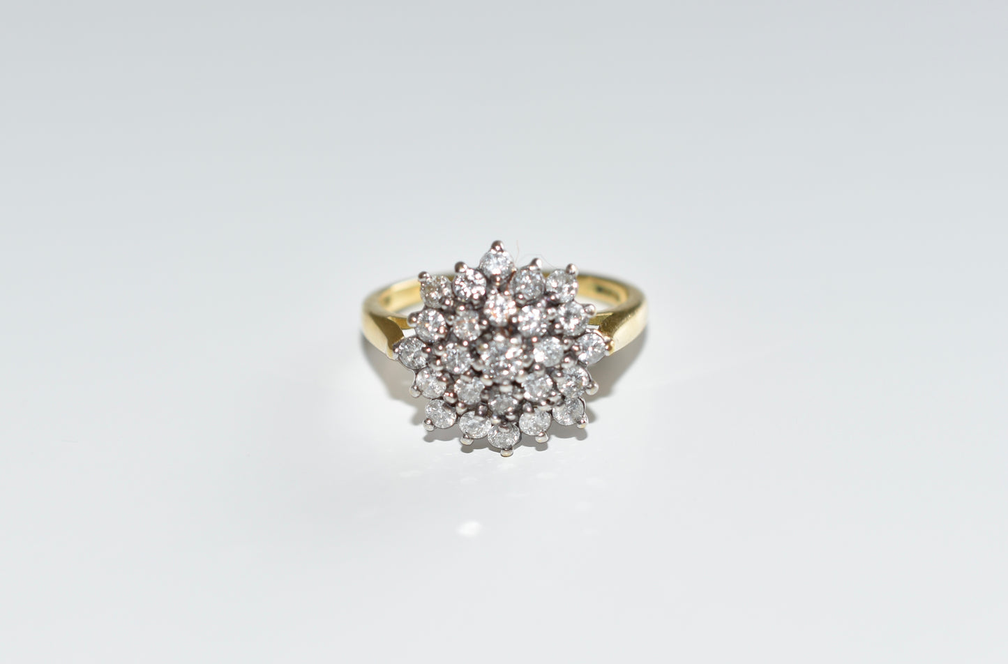 Ladies 18ct Gold Diamond Cluster Ring