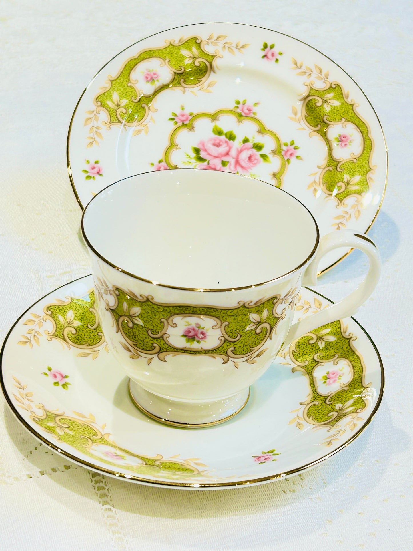 Royal Grafton Pink Rose Teacup & Saucer set