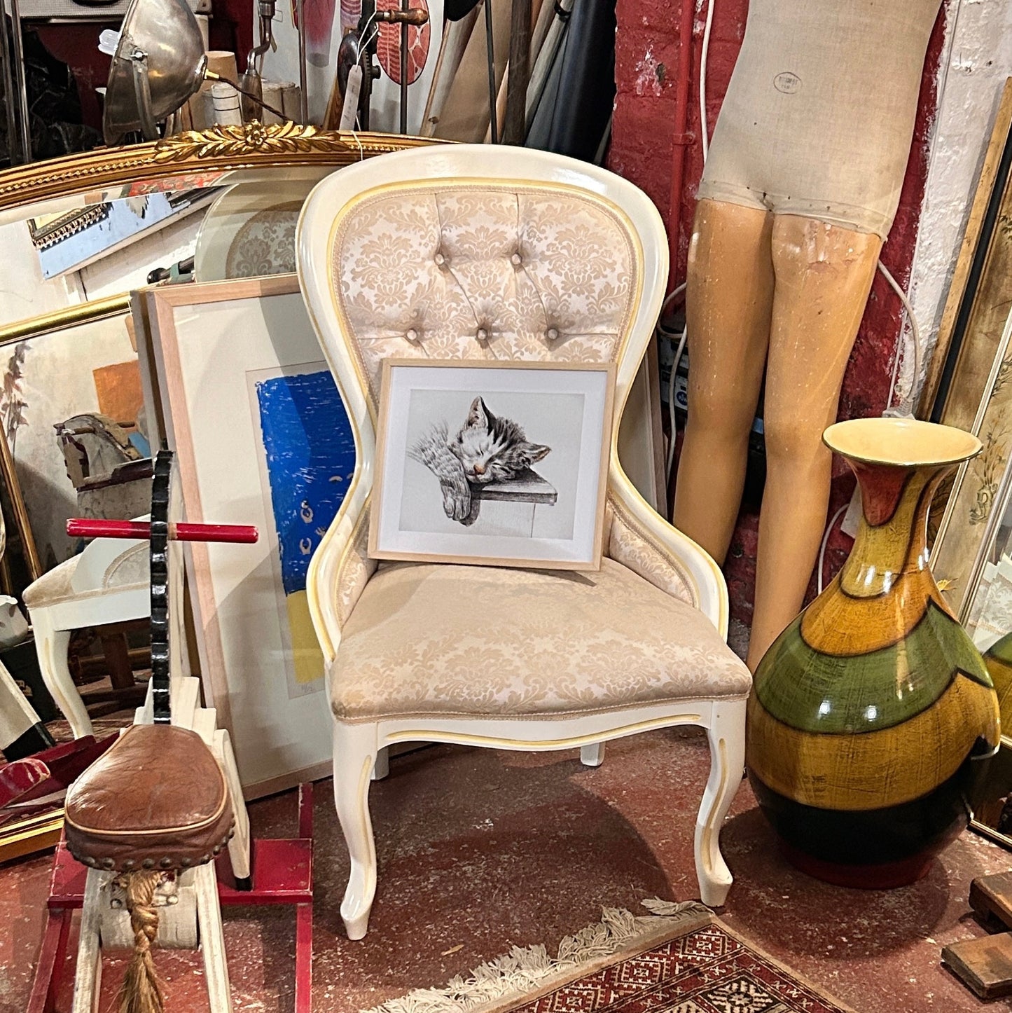 Vintage Ladies White Button Back Dressing Room Chair