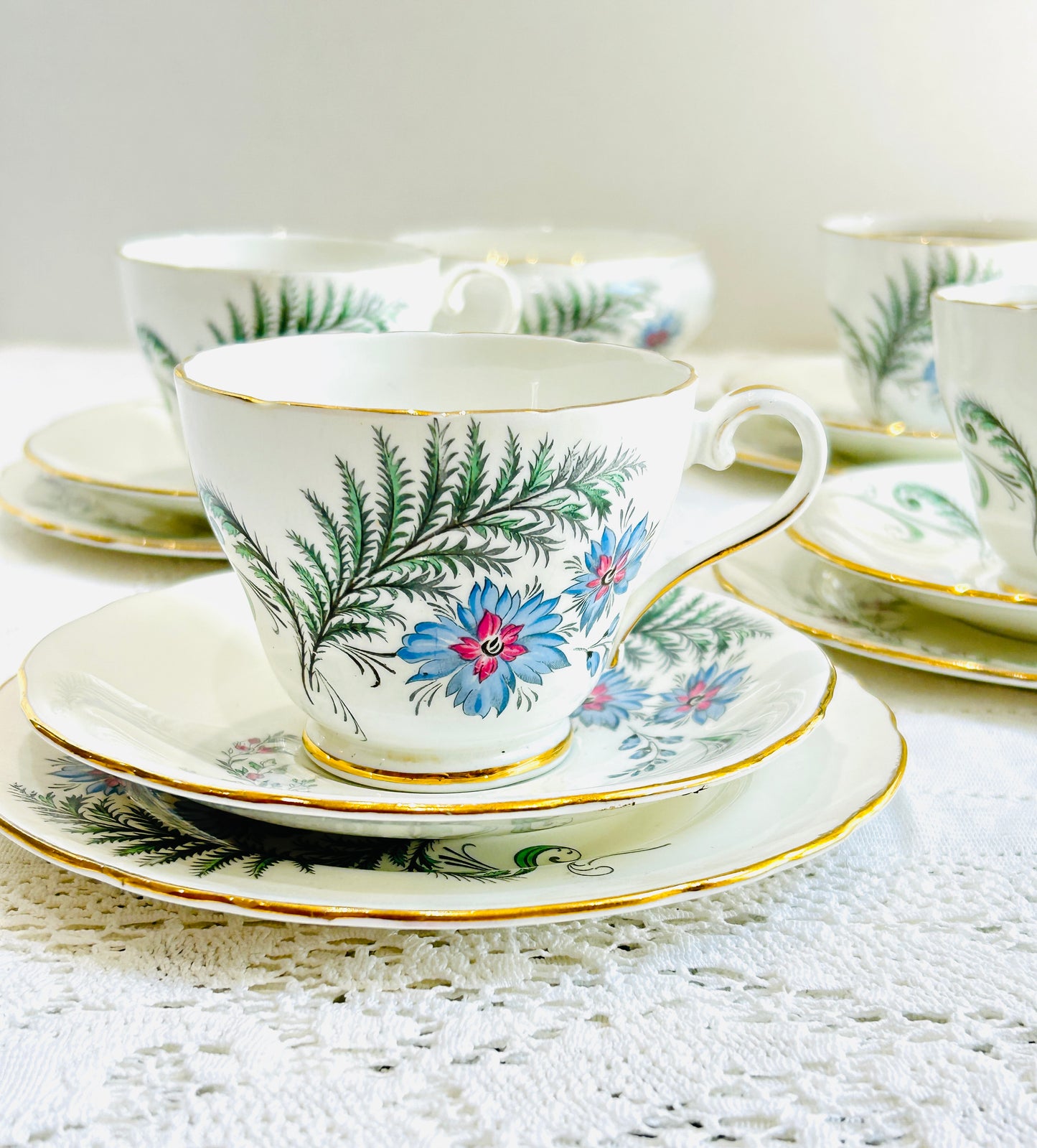 Aynsley China Teacups & Saucers part tea set - pattern "Delfleur"