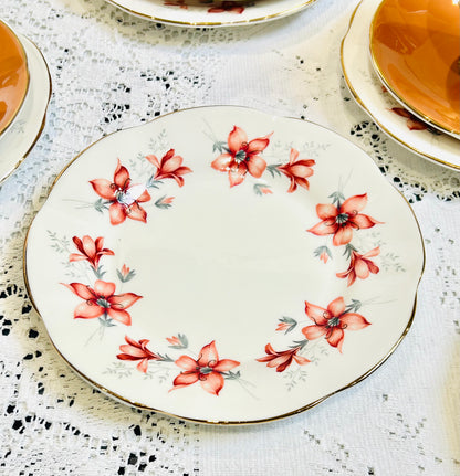 Service à thé en porcelaine anglaise fine élisabéthaine à motif floral abricot