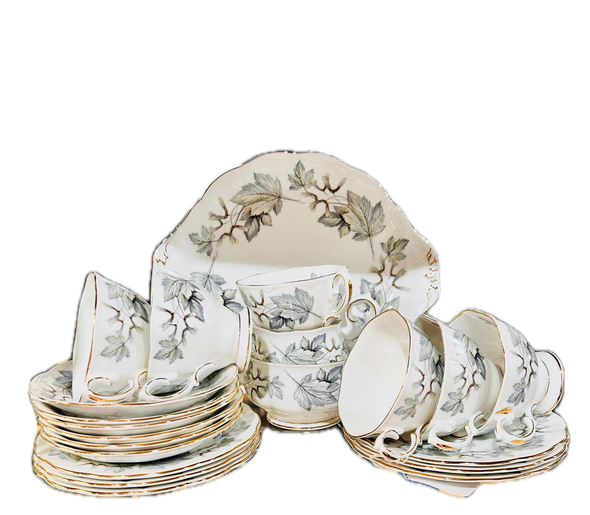 Silver Maple Pattern. &nbsp;A stunning Tea Set by Royal Albert China. &nbsp;A 21 piece set for 6 people. &nbsp; Very good condition.&nbsp;  6 Teacups 6 Saucers 6 Teaplates 1 Cake Plate 1 Milk Jug 1 Sugar Bowl 1 Cake Plate