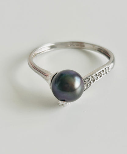 Ladies 9ct White Gold Black Tahitian Pearl Ring