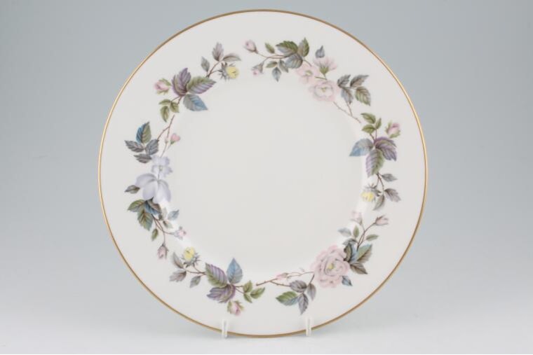 Royal Worcester, June Garland, fine bone china, English china - 6 side plates - gold edge plates, vintage china, collectible plates, dinnerware set, antique plates, classic English china, porcelain plates, elegant tableware, Royal Worcester plates, collectible dinnerware
