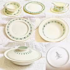 - Royal Doulton “Tapestry” Dinner Set – 6 Place Setting + Tureen – Free UK Delivery (1966–1988)
