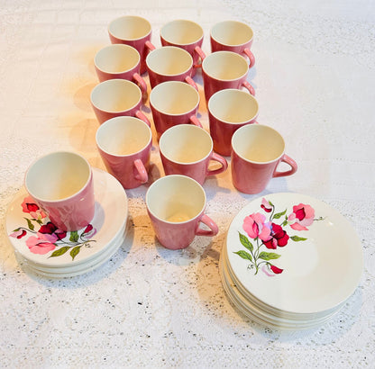 x 14 Pink Coffee Cups & Saucers English bone china sweet pea flowers