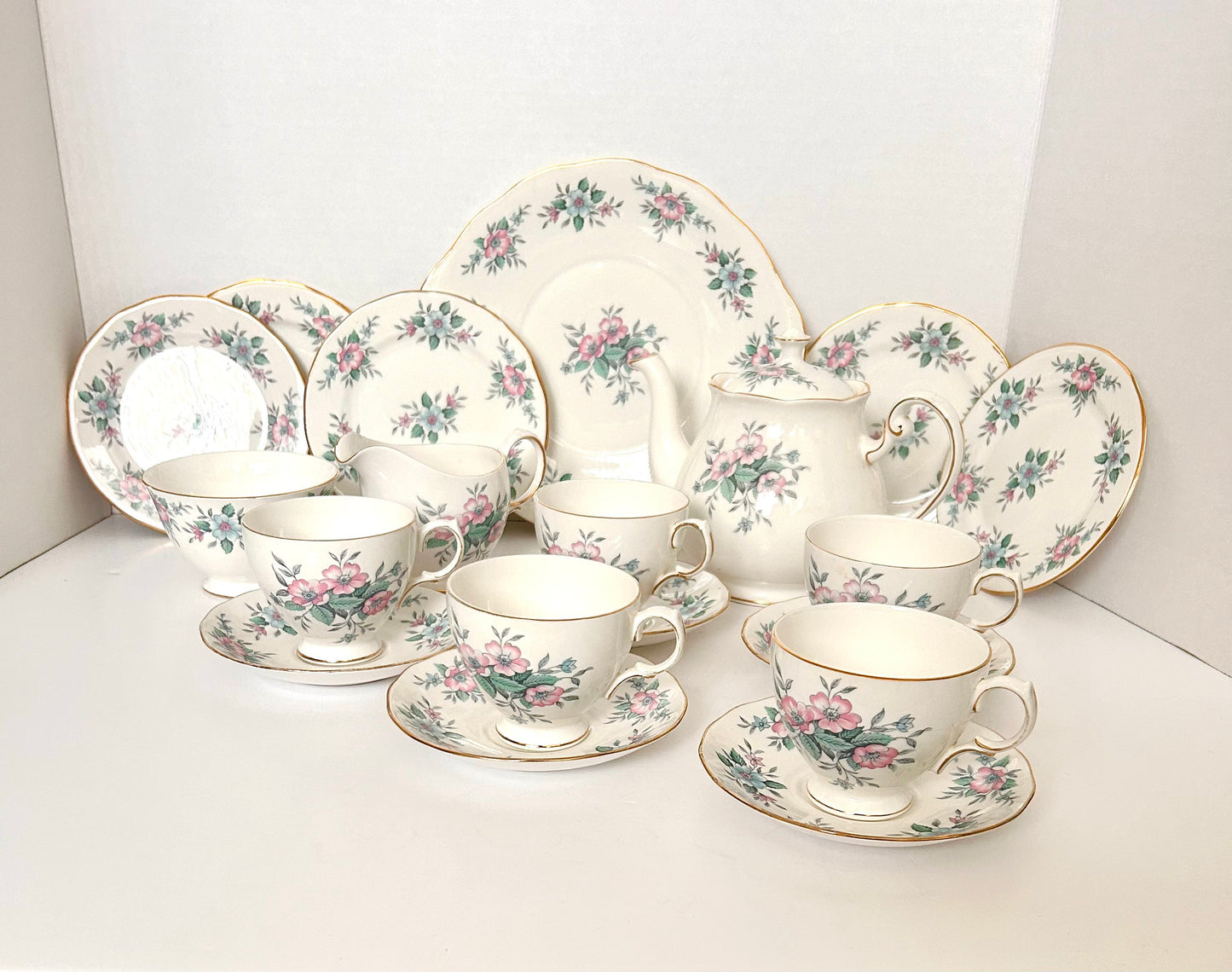 Colclough Copellia Vintage China Tea Set Afternoon Teapot Tea Cups & Saucers