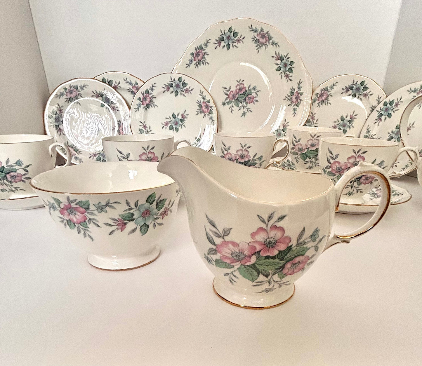 Colclough Copellia Vintage China Tea Set Afternoon Teapot Tea Cups & Saucers