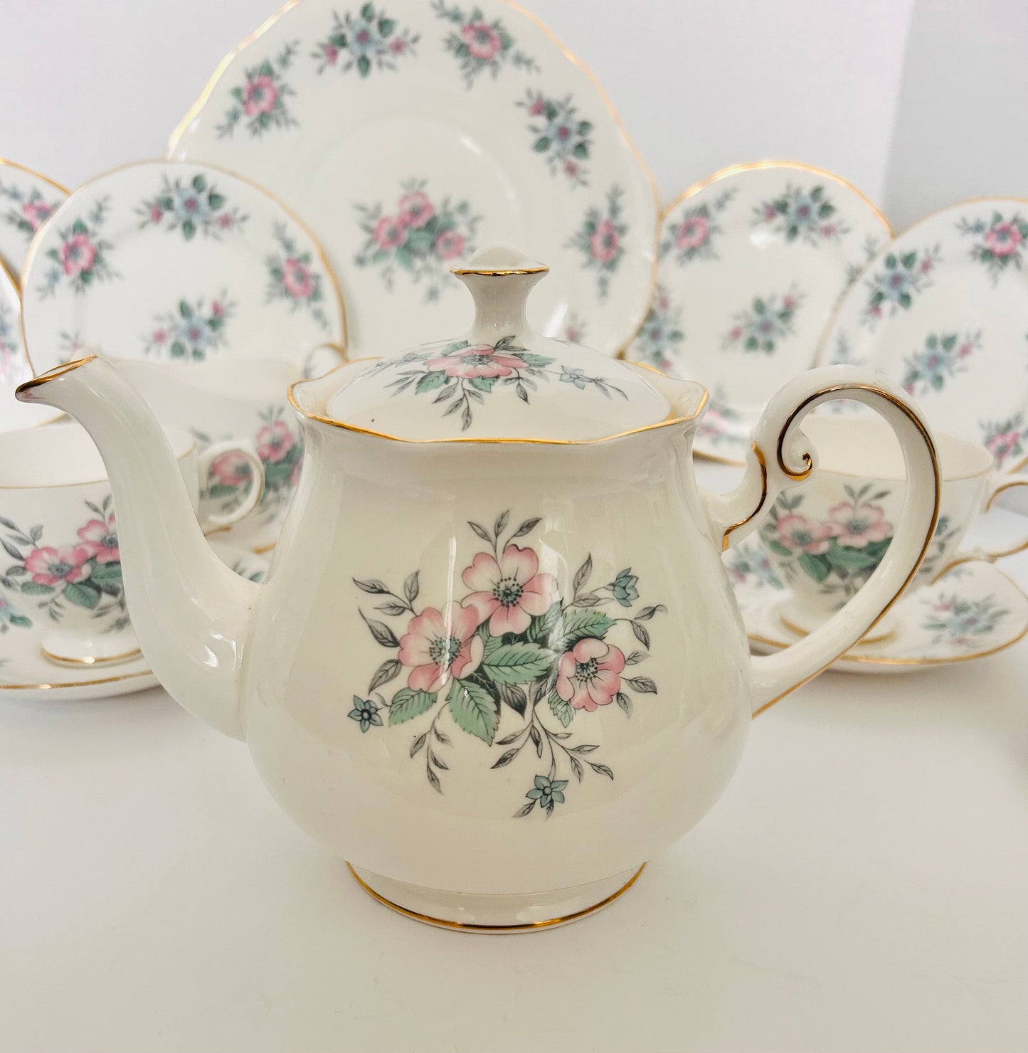 Colclough Copellia Vintage China Tea Set Afternoon Teapot Tea Cups & Saucers