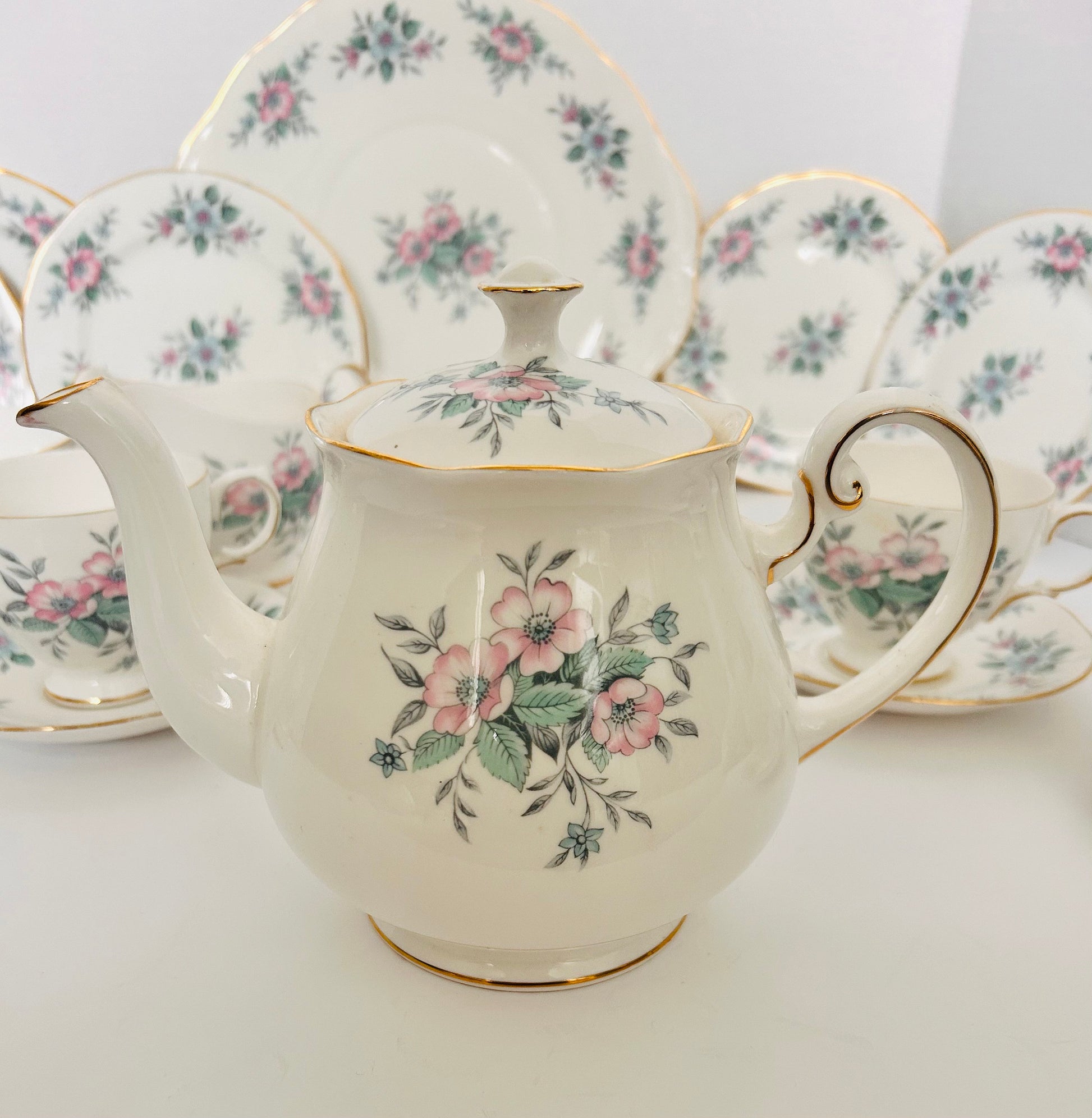 Colclough Copellia Vintage China Tea Set Afternoon Teapot Tea Cups & Saucers