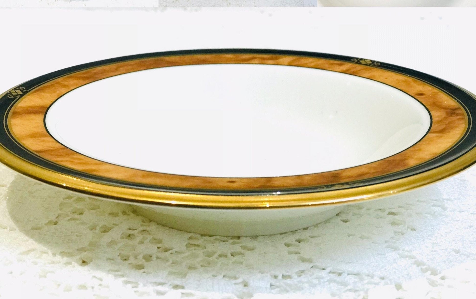 4 Noritake Soup Pasta Bowls “Cabot” pattern fine Bone China White with a Brown Marble Border