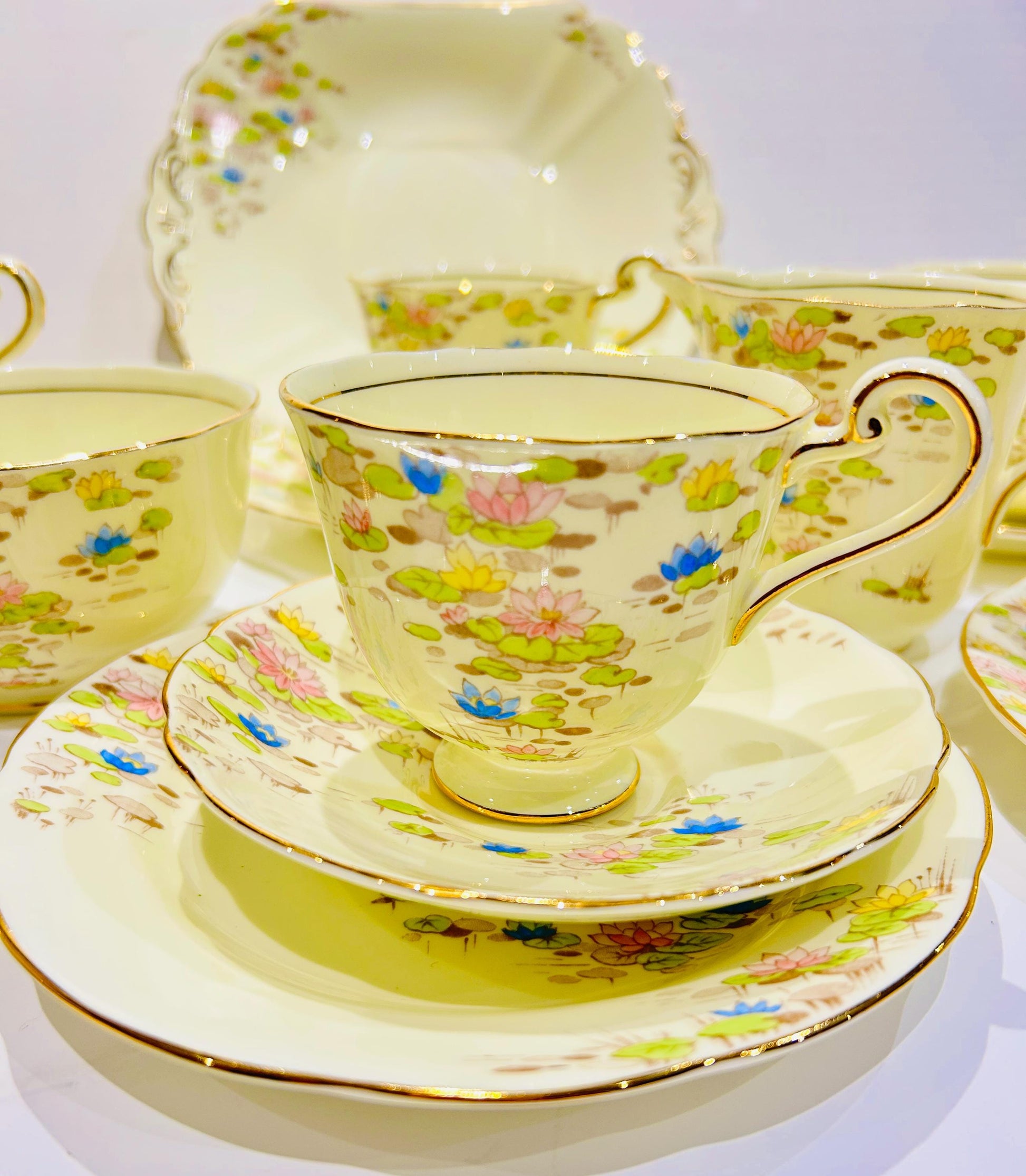 A “Waterlily” Vintage China Tea Set Teacups Saucers by Samuel Radford England Afternoon Tea Party