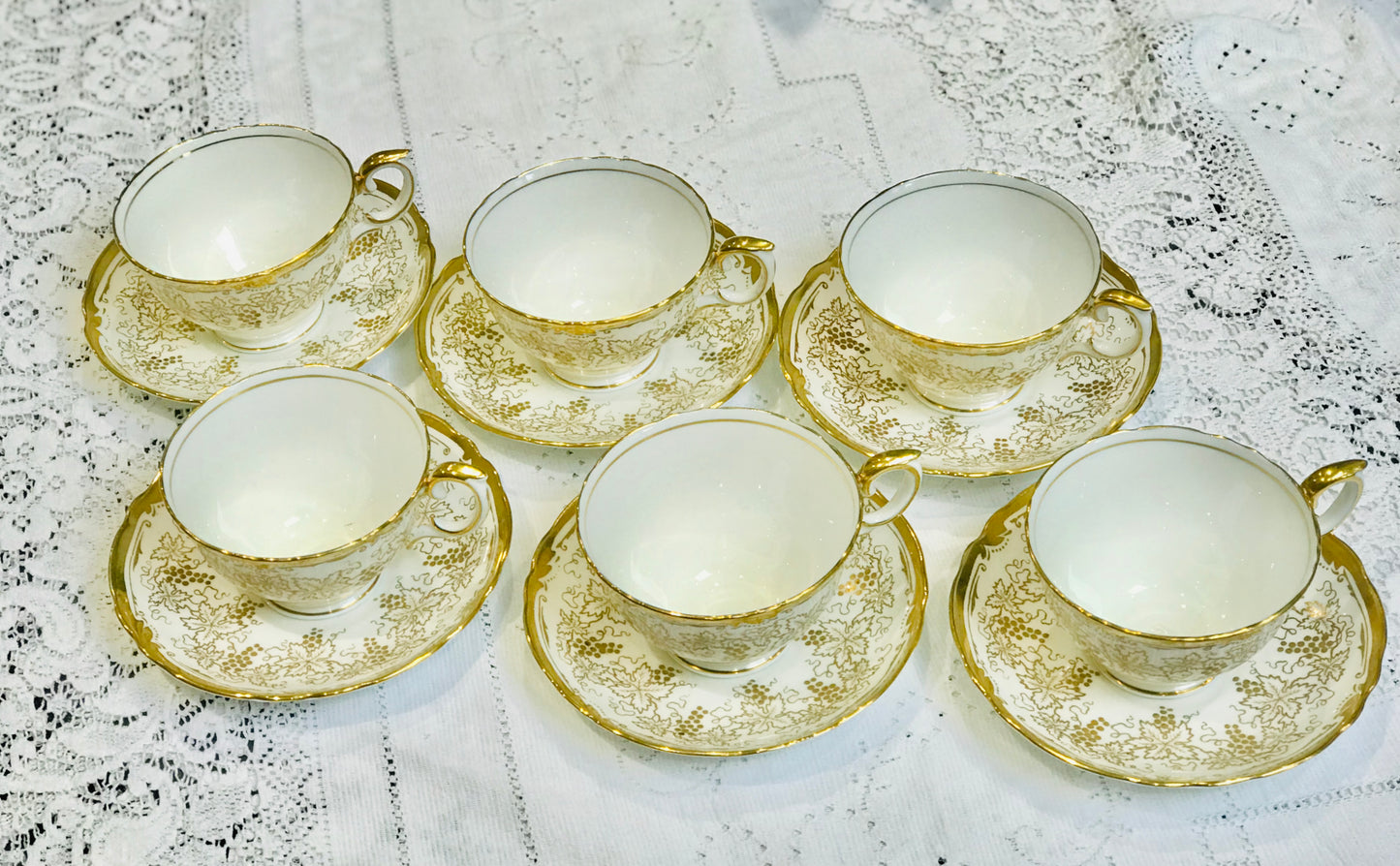 6 Gold Vine Pattern Teacups & Saucers
