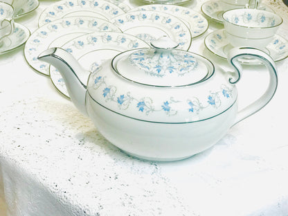 Aynsley Vintage China Tea Set