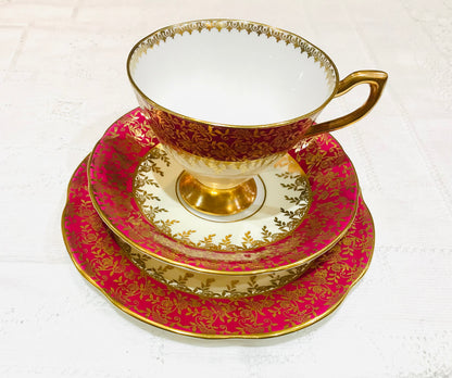Red & Gold Vintage Teacups & Saucers